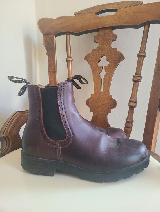Blundstone Shoes - Burgundy Leather Blundstone Boots 1352